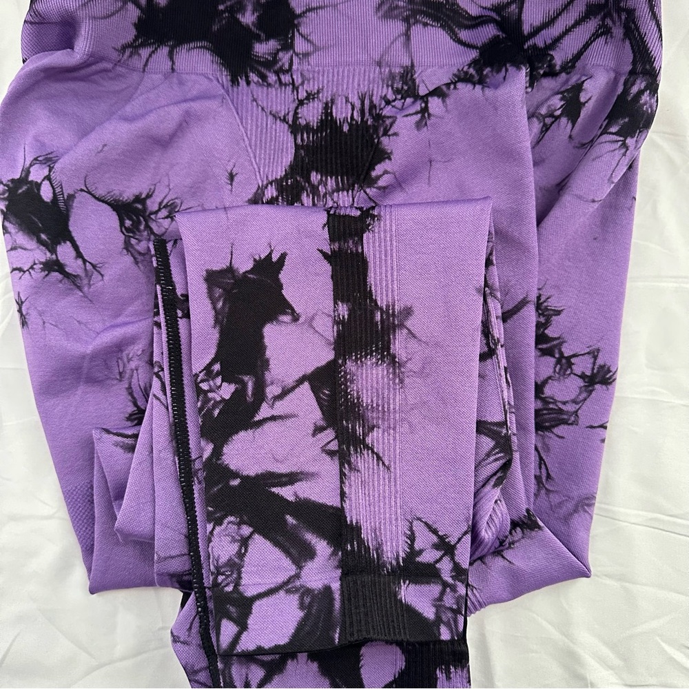 Purple Black Tie Dye Cropped Leggings XL Stretch Athleisure - Picture 8 of 9